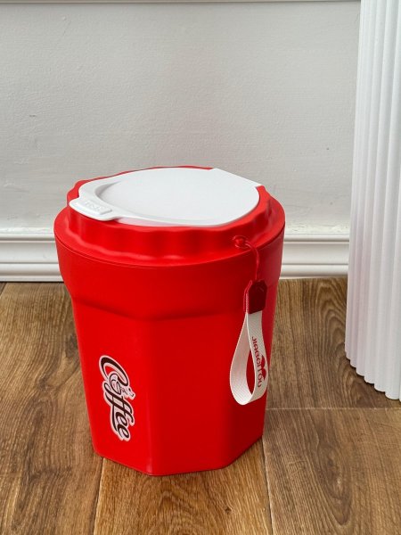احمر